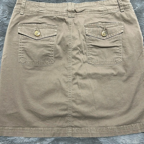 Skort, with multiple pockets - Picture 2 of 4